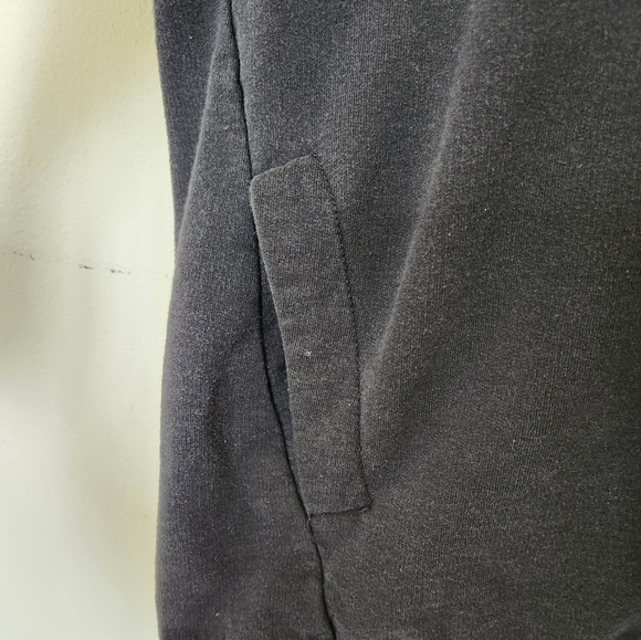 Silver Icing Zenana Outfitters Koala Sweatshirt With Pockets Large Crewneck - Picture 4 of 8